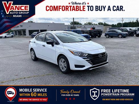 Used 2023 Nissan Versa S FWD image 1