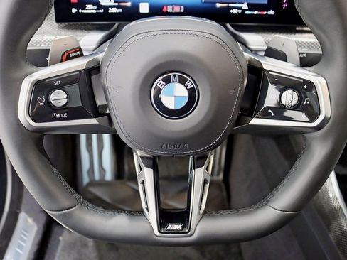 Used 2023 BMW 760i xDrive image 15