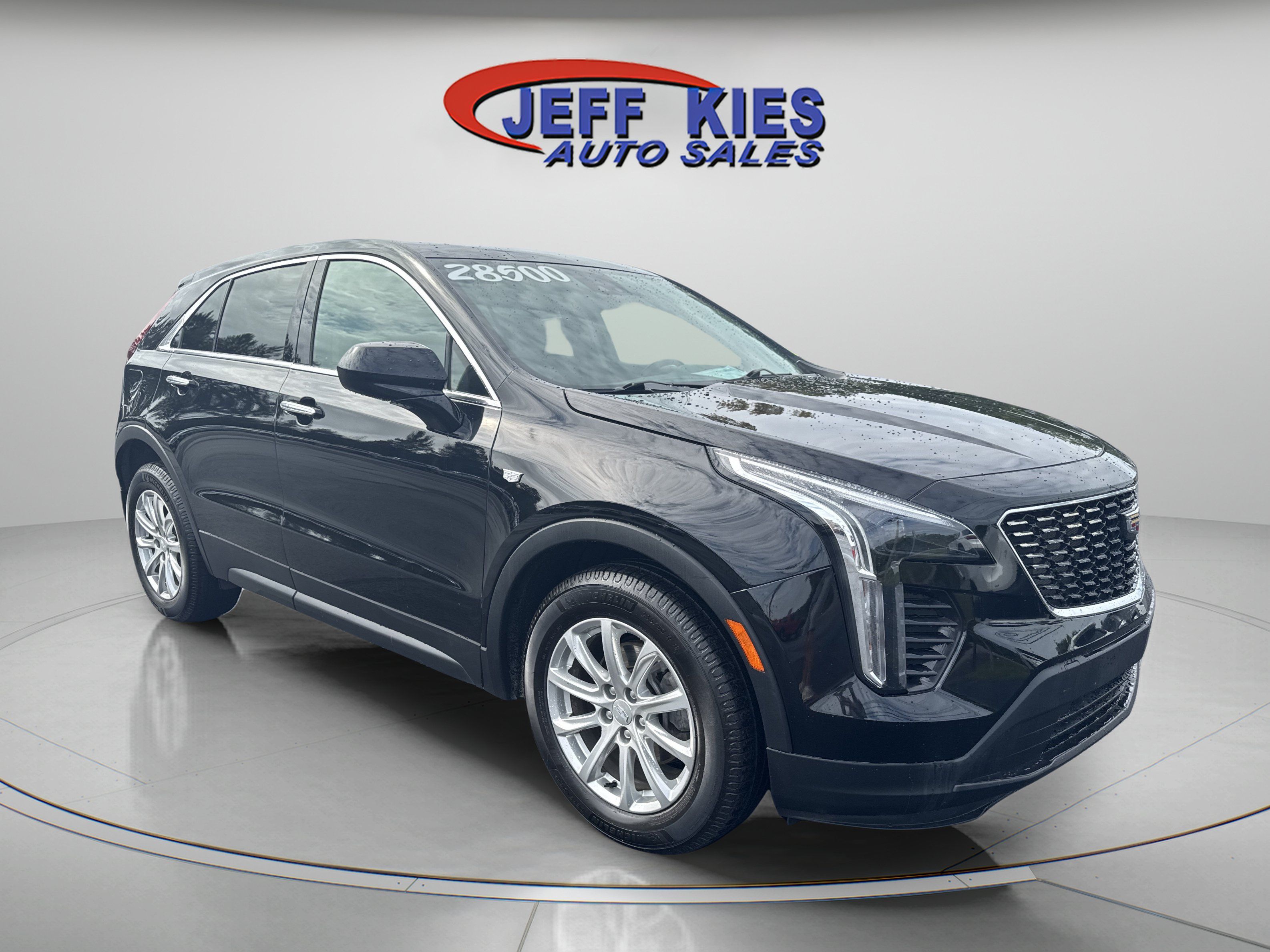 Used 2022 Cadillac XT4 Luxury AWD/4WD image 3