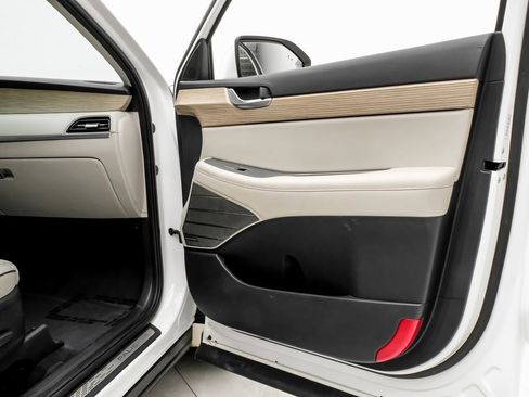 Used 2021 Hyundai Palisade Limited image 42