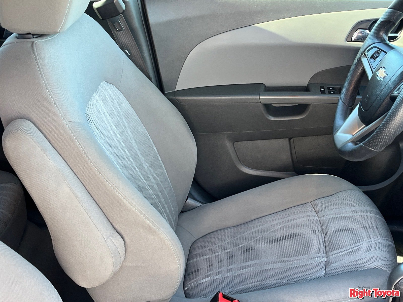 Used 2014 Chevrolet Sonic LT FWD image 13