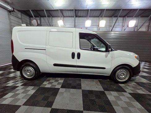 Used 2020 RAM ProMaster City Tradesman FWD image 9