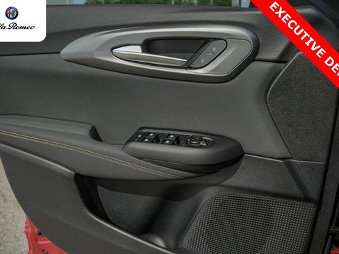 New 2025 Alfa Romeo Tonale w/ Premium Package image 20