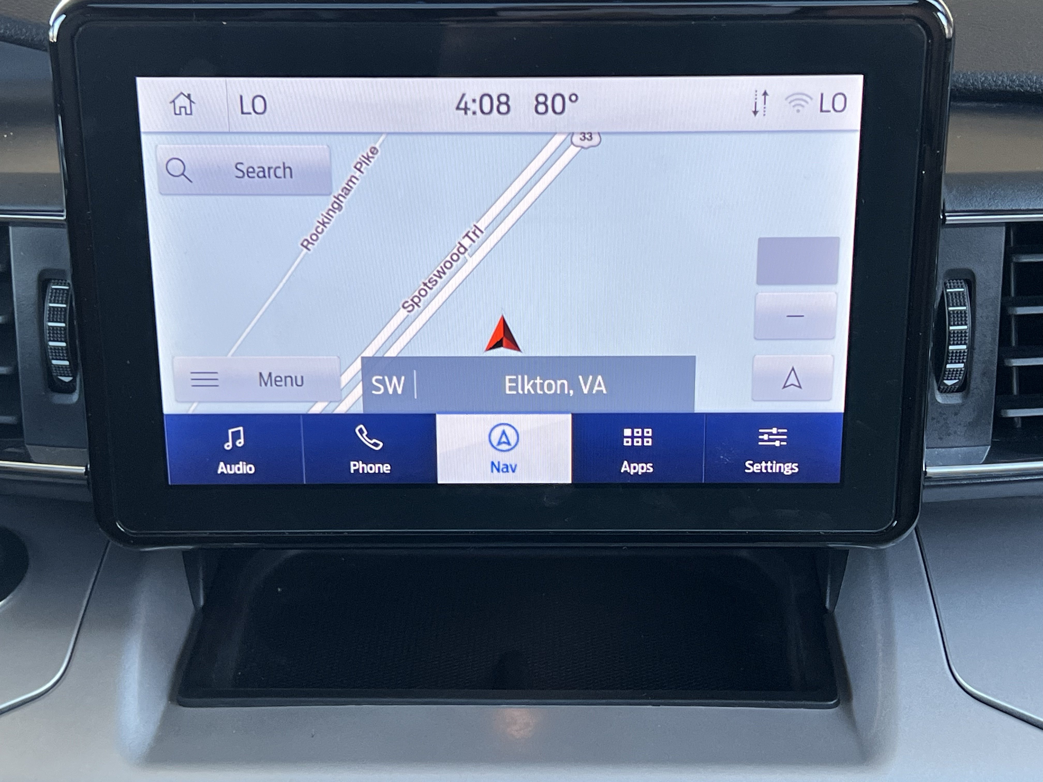 Used 2024 Ford Explorer XLT w/ Equipment Group 202A AWD/4WD image 28