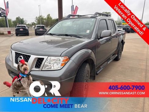 Used 2020 Nissan Frontier PRO-4X image 1