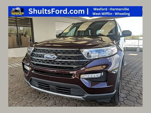 Used 2022 Ford Explorer XLT w/ Equipment Group 202A image 1