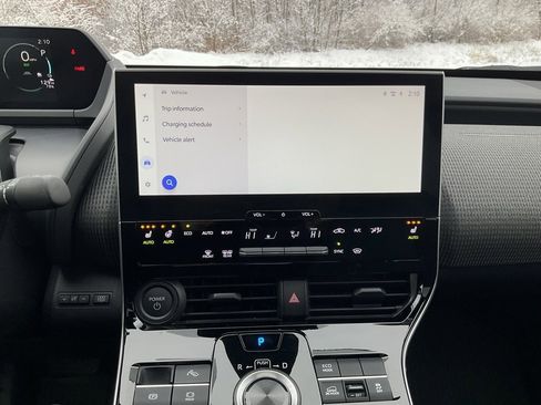 Used 2024 Toyota bZ4X XLE image 8