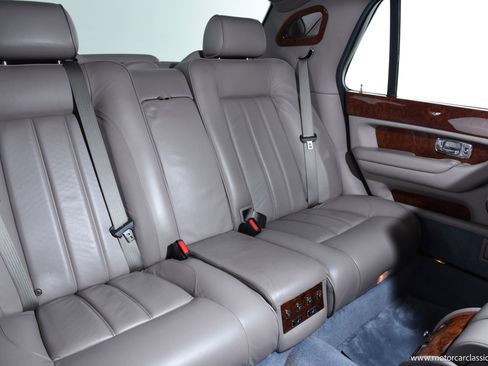 Used 2005 Bentley Arnage R image 28