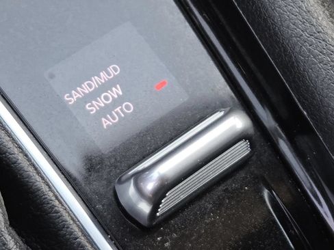 Used 2023 Jeep Compass Limited AWD/4WD image 4