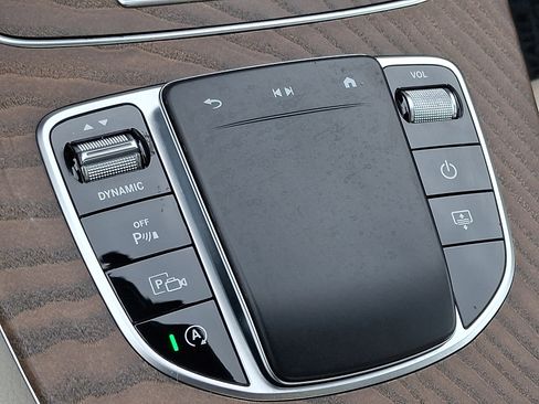 Used 2022 Mercedes-Benz E 350 4MATIC Sedan image 25
