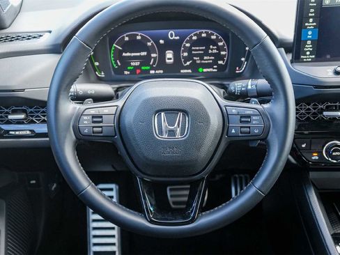 Used 2025 Honda Accord Sport image 15