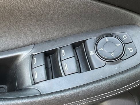 Used 2024 Buick Encore GX Preferred w/ Comfort Package AWD/4WD image 12