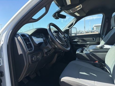 Used 2024 RAM 2500 Big Horn w/ Bed Utility Group image 12