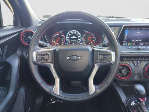 Used 2022 Chevrolet Blazer RS w/ Enhanced Convenience Package image 16