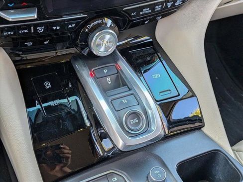 Used 2022 Acura MDX FWD image 11