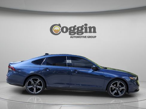 Used 2026 Honda Accord SE image 7
