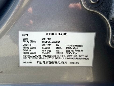 Used 2024 Tesla Model Y Performance AWD/4WD image 24