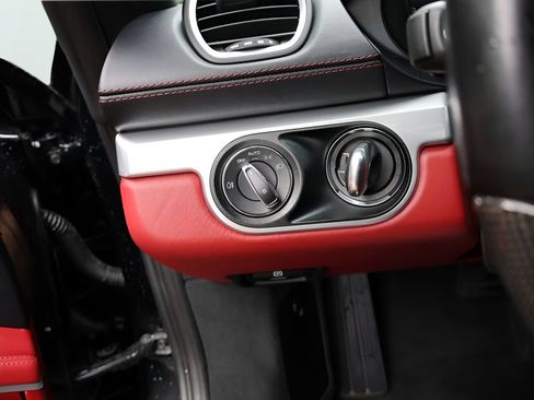 Used 2024 Porsche 718 Boxster RWD image 30