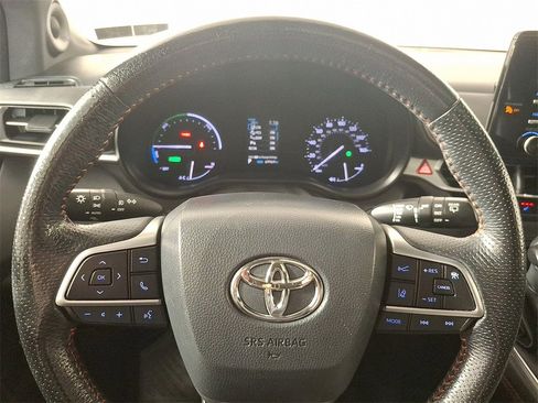 Used 2021 Toyota Sienna XSE w/ XSE Plus Package image 22