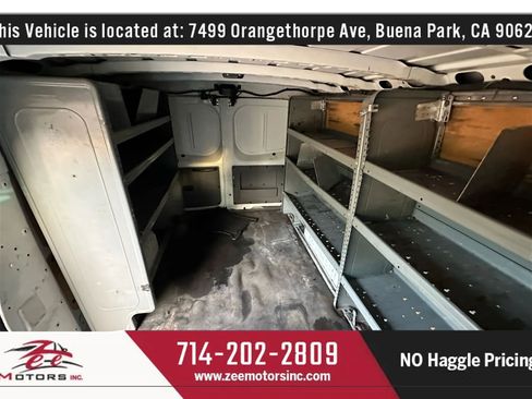 Used 2015 Nissan NV 2500 SV image 21