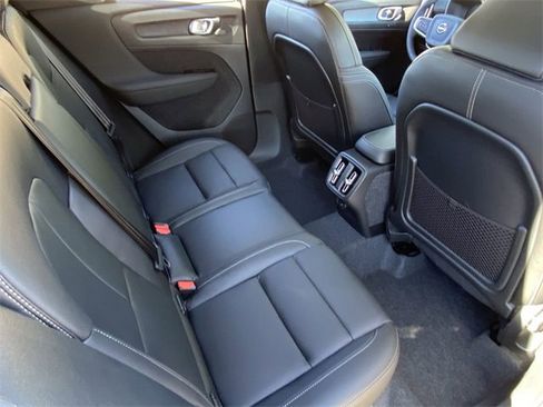 New 2026 Volvo XC40 B5 Core image 15