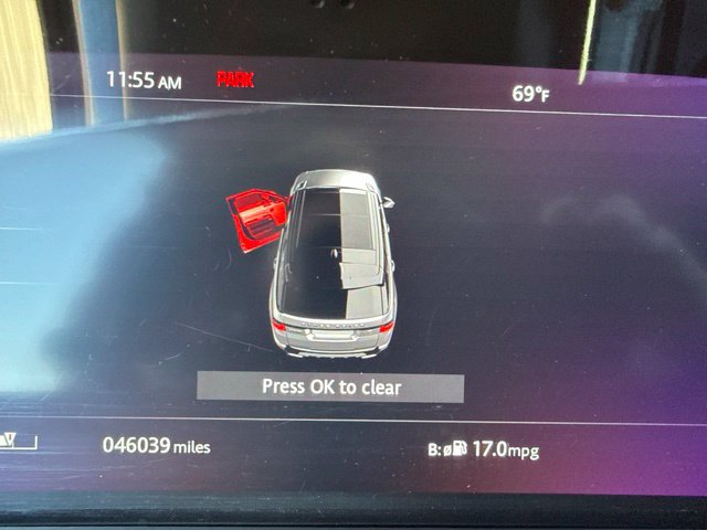Used 2018 Land Rover Range Rover Sport HSE AWD/4WD image 13