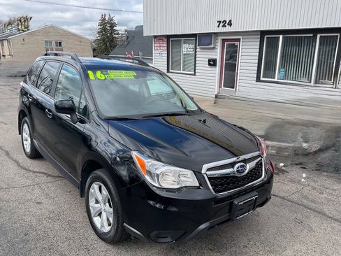 Used 2016 Subaru Forester 2.5i Premium w/ All-Weather Package image 2