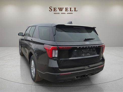 New 2026 Ford Explorer Active image 3