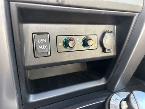 Used 2019 Toyota 4Runner Limited image 32