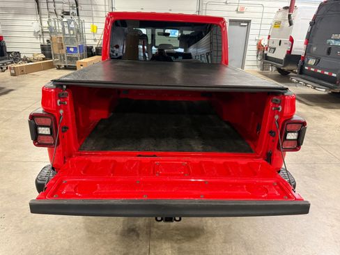 Used 2020 Jeep Gladiator Rubicon AWD/4WD image 26