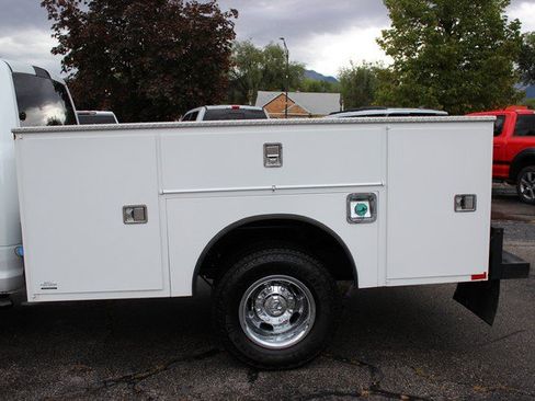 Used 2024 RAM 3500 SLT w/ Quick Order Package 2YG SLT AWD/4WD image 7