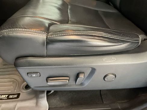 Used 2016 Toyota Tundra Platinum image 12