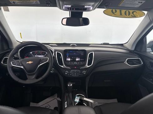 Used 2019 Chevrolet Equinox Premier AWD/4WD image 21