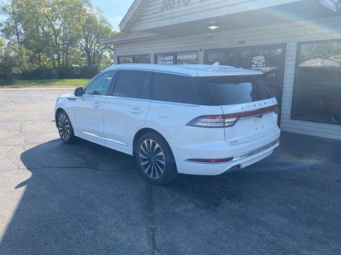 Used 2020 Lincoln Aviator Black Label Grand Touring image 2