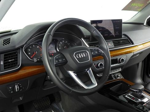 Used 2023 Audi Q5 2.0T Premium w/ Convenience Package image 31