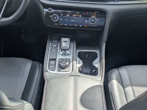 Certified 2025 INFINITI QX60 Pure FWD image 20