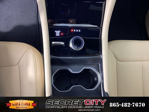 New 2025 Jeep Grand Cherokee L Limited w/ Trailer Tow Package image 25