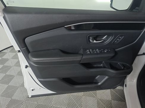 Used 2023 Honda Pilot EX-L image 18