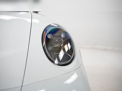 Certified 2020 Porsche 911 Carrera 4S image 7