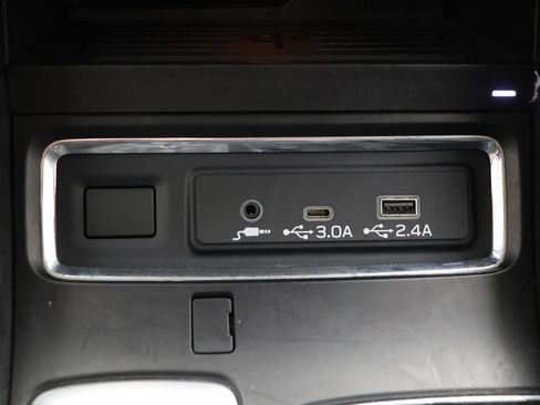 Used 2023 Subaru Ascent Premium w/ Convenience Package AWD/4WD image 22