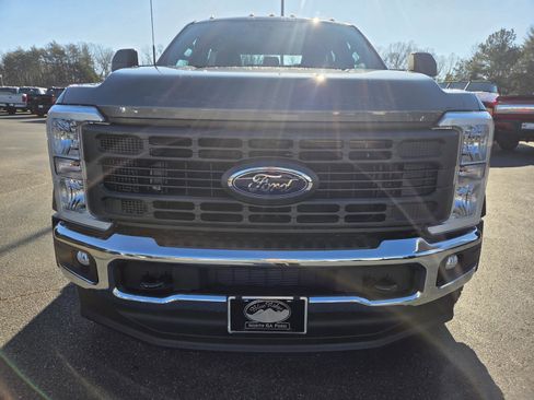 New 2026 Ford F450 XL w/ XL Driver Assist Package image 4