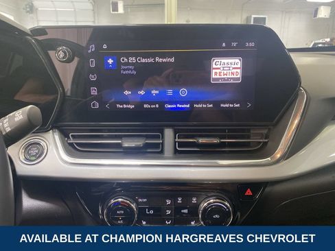 Used 2024 Chevrolet Trax LT w/ Driver Confidence Package FWD image 17