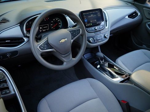 Used 2022 Chevrolet Malibu LS FWD image 10