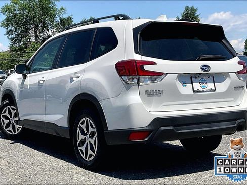 Certified 2022 Subaru Forester Premium AWD/4WD image 13