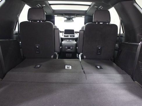 Used 2023 Chevrolet Tahoe RST w/ Luxury Package AWD/4WD image 15