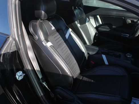 Used 2020 Ford Mustang Shelby GT500 w/ Technology Package image 16