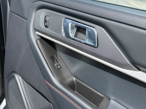 New 2026 Ford Explorer ST-Line w/ ST-Line Street Pack RWD image 18