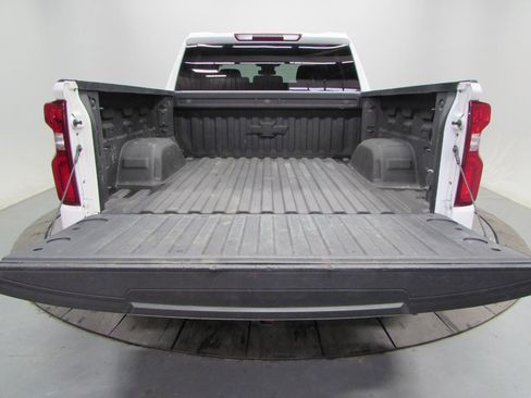 Used 2023 Chevrolet Silverado 1500 RST image 11