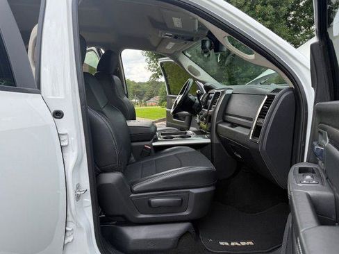 Used 2018 RAM 2500 Big Horn w/ Sport Appearance Group image 21