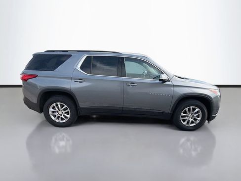 Used 2020 Chevrolet Traverse LT FWD image 9
